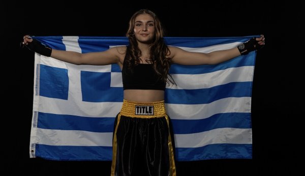 Yunan-Kanadalı Boksör Victoria Vergos: 'Yunanlar Tarih Boyunca Savaşçı Olmuştur'