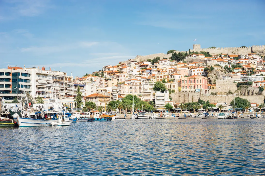 Kavala'nın limana bakan eski kenti