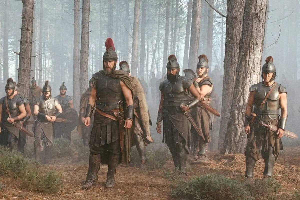 Christopher Nolan'ın The Odyssey Uyarlaması Oyuncu Seçimleriyle Tepki Çekti: Resmi Hesap Yorumları Kapattı