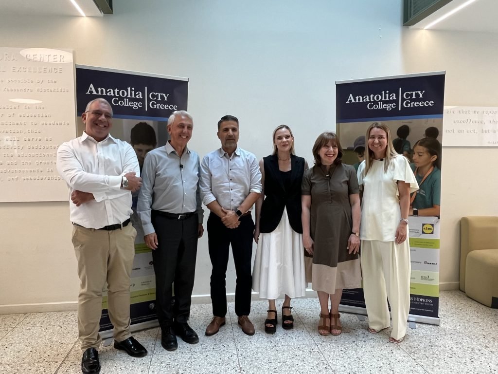 Anatolia Koleji'nin Yetenekli Gençler Merkezi – Yunan-Amerikalı Öğrenci Themistoklis Plevris TNH'ye Konuşuyor