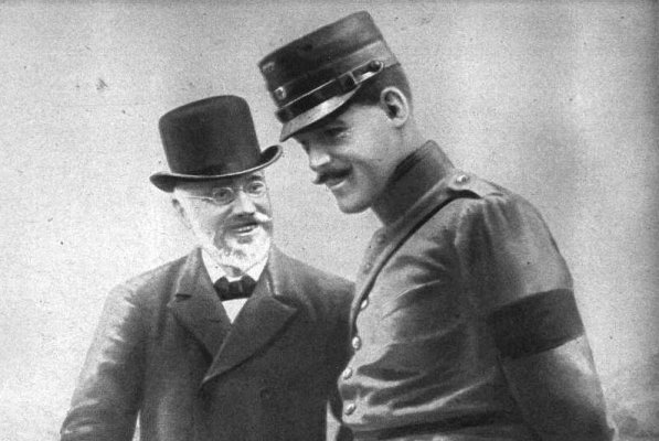 1915 Yazında Yunanistan'daki Siyasi Entrikalar