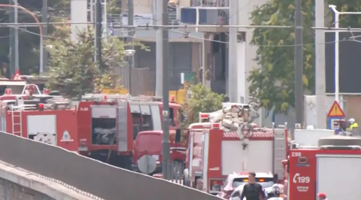 Pire'de Gaz Sızıntısı: Binalar Tahliye Edildi, Metro ve Tramvay Seferleri Durduruldu