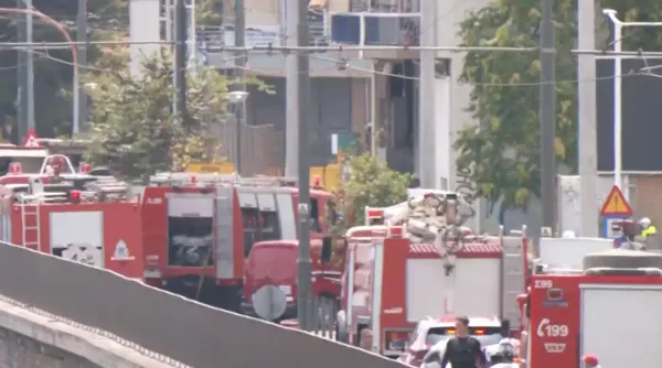 Pire'de Gaz Sızıntısı: Binalar Tahliye Edildi, Metro ve Tramvay Seferleri Durduruldu