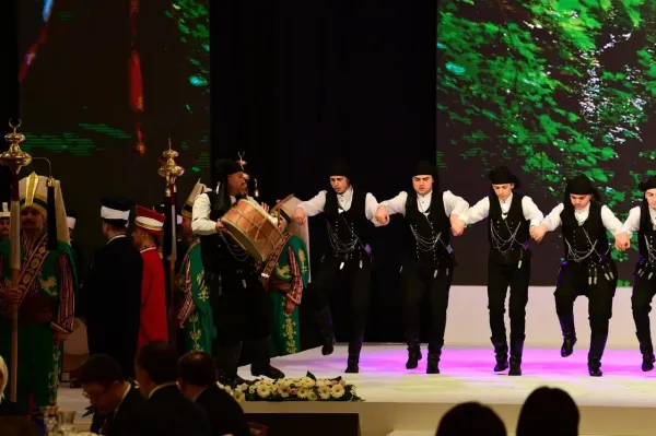 Horon Kimin? Türkiye'nin Karadeniz Dansı Yunanistan'la Yeni Miras Tartışmasına Yol Açıyor