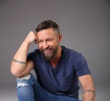Yunan Şarkıcı ve Şarkı Yazarı Yiannis Vardis: Müzik Hayatımın Her Aşamasında Var