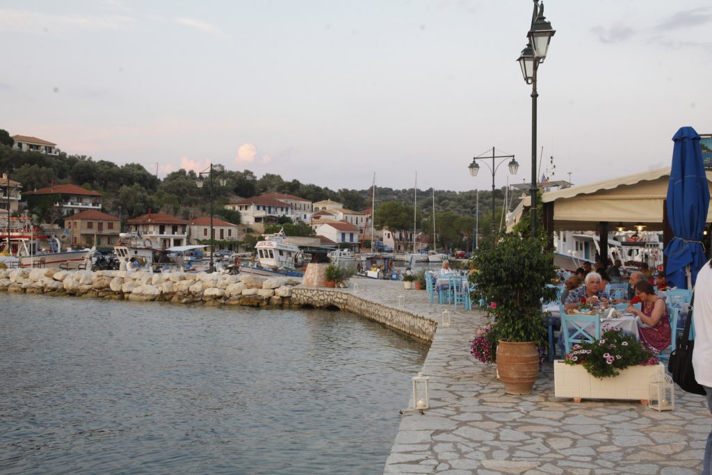 Meganissi Adası