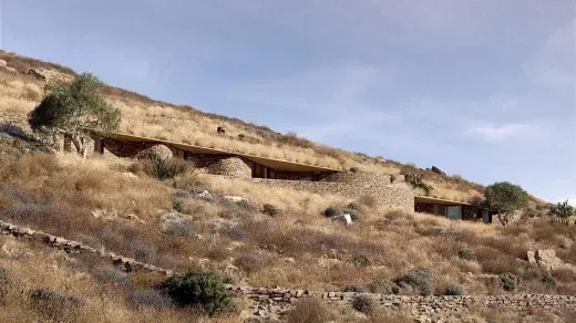 Serifos Adası'nda Rhoēs Villası: Kiklad Peyzajına Çağdaş Bir Yorum