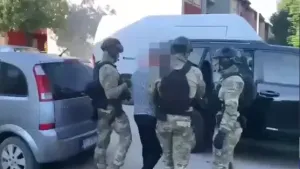 Yunan Polisinden Göçmen Kaçakçılığına Operasyon: Bir Haftada 16 Tutuklama