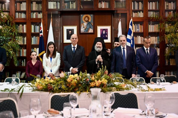 Savunma Bakanı Dendias Sidney'den: Avustralya'daki Yunan Toplumu Dinamik ve Gelişiyor
