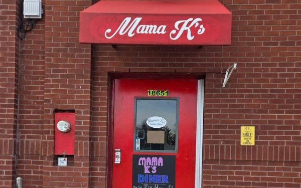 80 Yaşında Michigan'da Restoran Açan Yunan Amerikalı Kadın