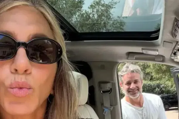 Jennifer Aniston Sevgilisi Jim Curtis ile Yaz Anlarını Paylaştı