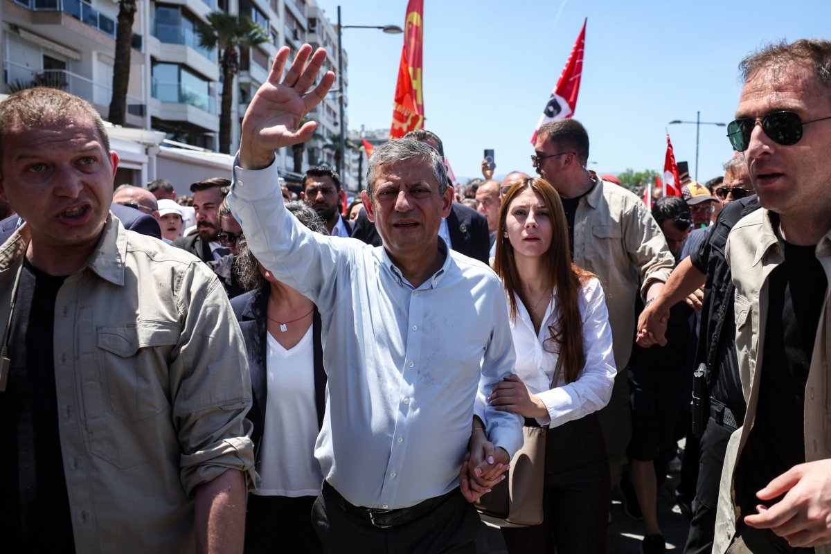 Görevden Alınan Muhalefet Lideri Özgür Özel, Erdoğan'a Karşı Yeni Parti Kuruyor