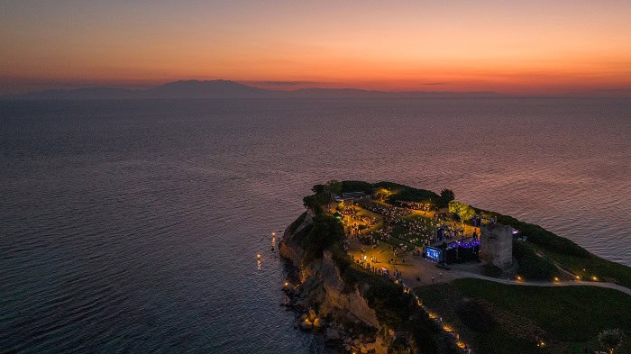Sani Festival: Golden hour