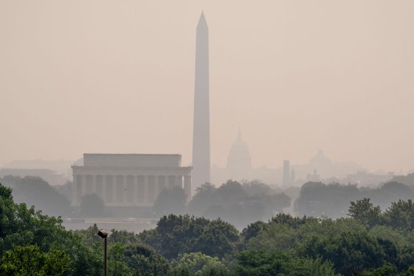 Kanada ve Minnesota'daki Yangın Dumanı ABD'nin İçlerine Doğru İlerliyor, Washington'u Pus Kapladı