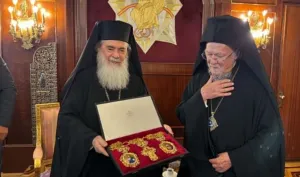 Patrik Bartholomeos ve Kudüs Patriği Kutsal Topraklar'daki Hristiyanları Görüştü