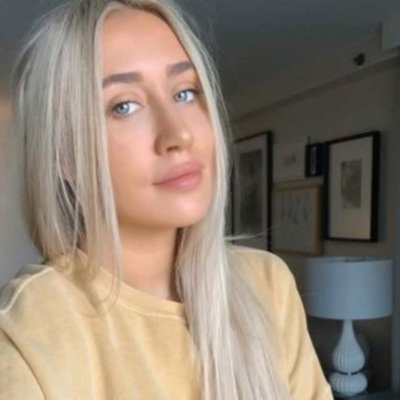 Georgia Contos ve Kayla Itsines, Avustralya'nın En İyi Kadın İş Liderleri Arasında