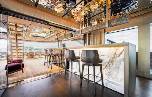 Süperyat kiralama RAJA² iç ıslak bar