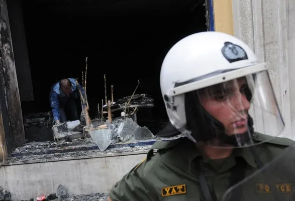 Marfin Bankası Bombalaması: Yunan Polisi 16 Yıl Sonra Şüphelileri Nasıl Tespit Etti?
