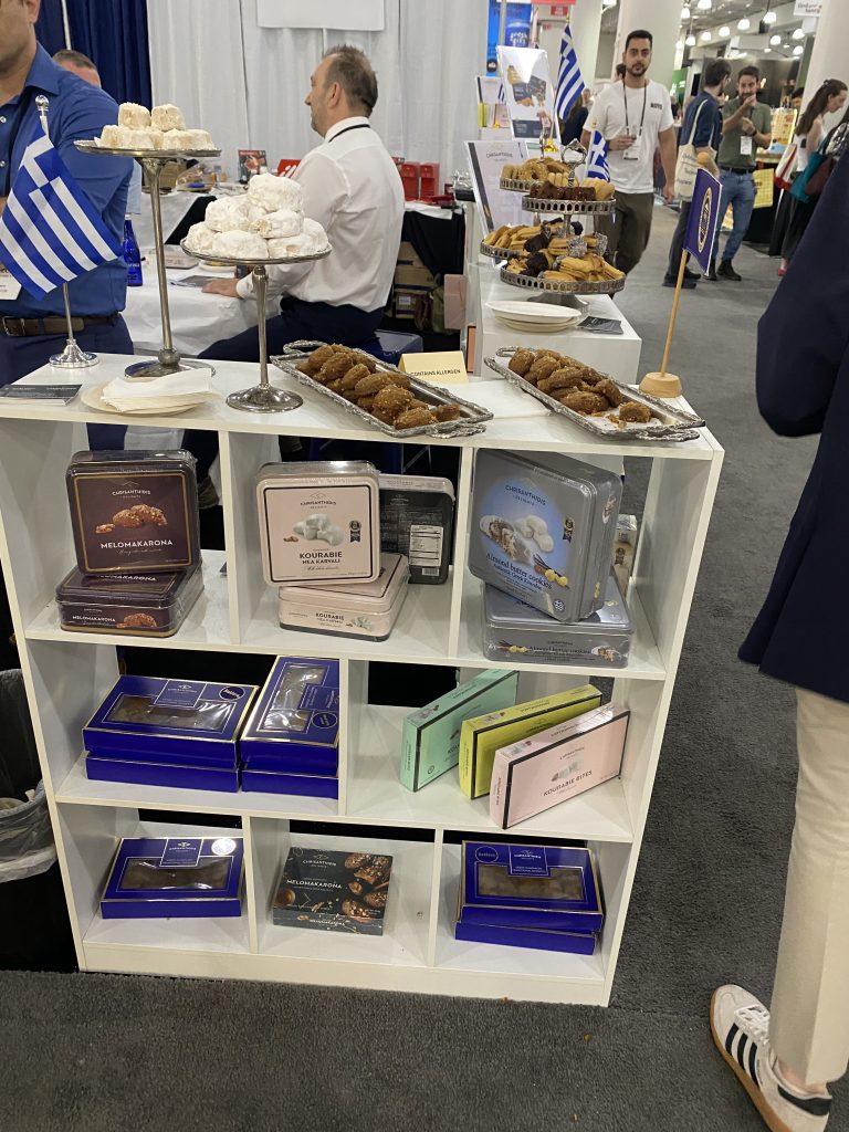 Chrisanthidis tatlıları Loi Brand standında