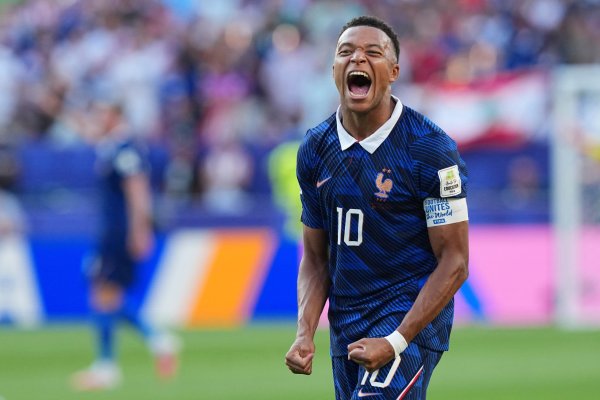Fransız Savcılar, Paraguaylı Senatörün Mbappé'ye Yönelik Irkçı Hakaretlerini Soruşturuyor