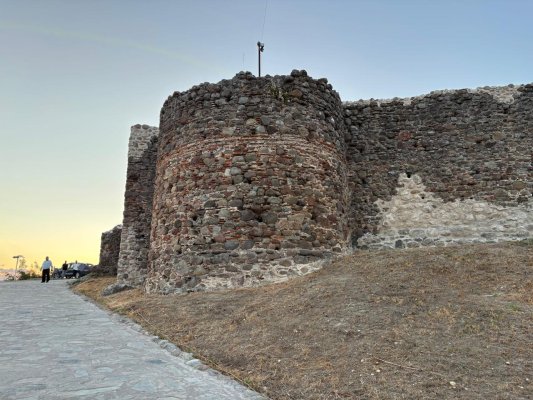 Yunanistan'da Moglena Kalesi Restore Edildi ve Halka Açildi