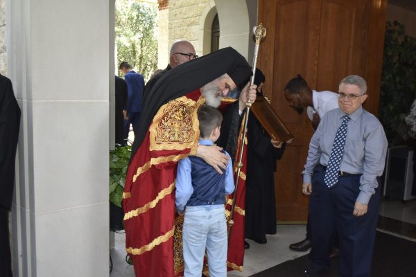 Texas'taki Aziz Paraskevi Kutsal Manastırı'nda Hafta Sonu Ziyaretçileri