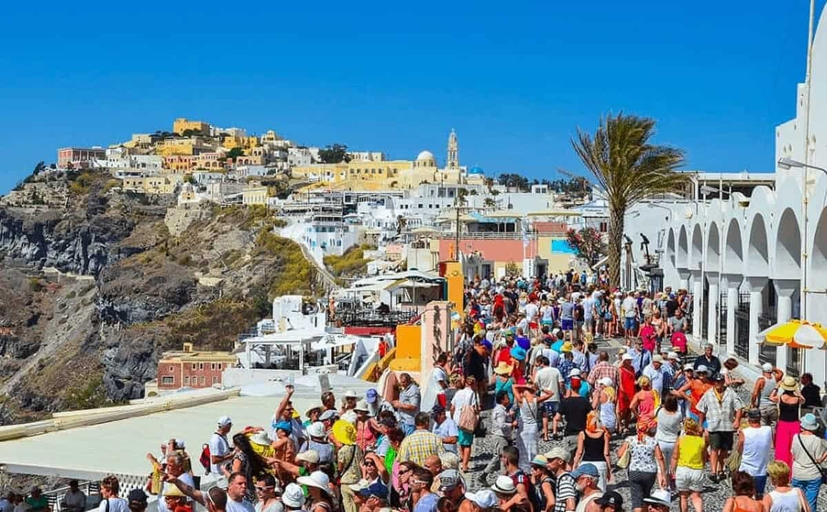 Yunanistan 2027'de Avrupa'nın En Çok Ziyaret Edilen Ülkesi Olmaya Devam Ediyor