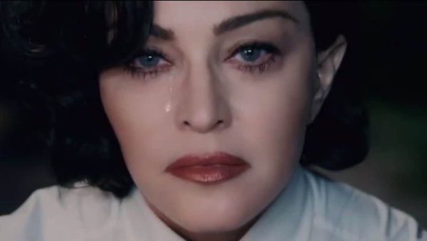 Madonna, Meteora Manastırına Sürpriz Ziyarette Bulundu