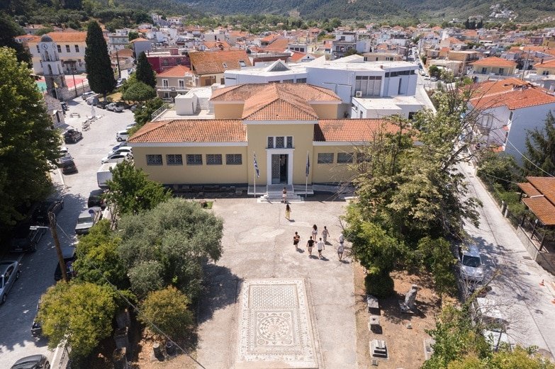 Taşoz Arkeoloji Müzesi: Mermer Adanın Geçmişine Yolculuk