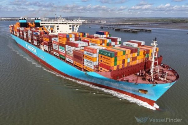 Maersk, Yunanistan'daki Kamyon Taşımacılığında Yakıt Ek Ücretini Güncelledi