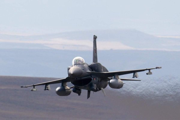 Türk Uçakları Yunan Hava Sahasını İhlal Etti