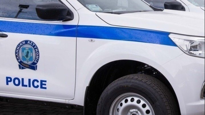 Yunanistan'da Polis Memurları Saldırıya Uğradı