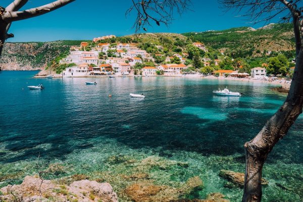 Maritimo, Yunanistan'da BlueSalt Marine ile Anlaşmaya Varıyor