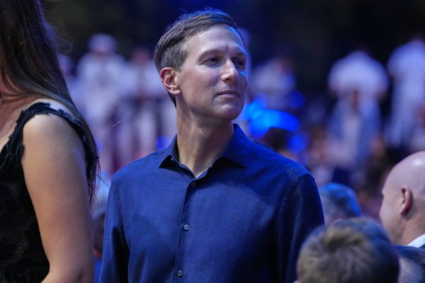 Jared Kushner, Demokratik Lider Jeffries ile Görüştü