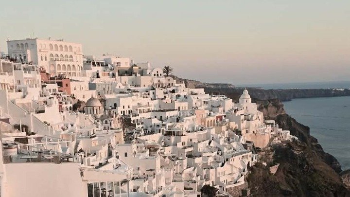 Santorini, Yunanistan'ı Dünya Adası Fuarı'nda Temsil Edecek