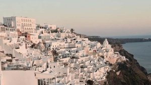 Santorini, Yunanistan'ı Dünya Adası Fuarı'nda Temsil Edecek