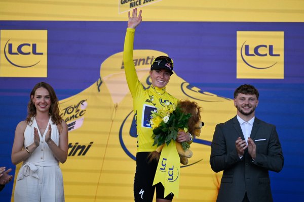 Demi Vollering Kadınlar Tour de France'yi İkinci Kez Kazandı