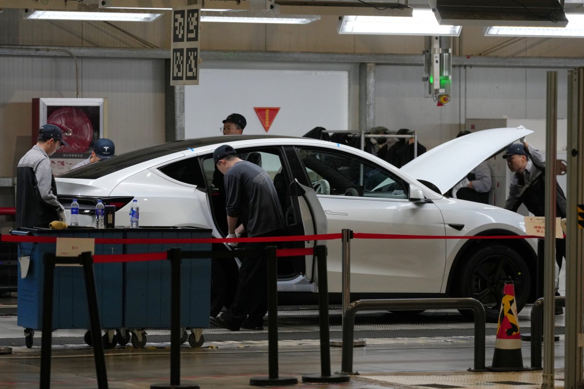 Tesla, Çin'de 3 Milyon Araç için Güvenlik Riskleri Nedeniyle Geri Çağırma Yapıyor