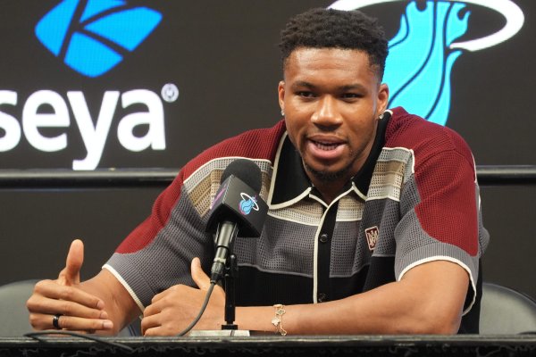 NBA 2026-27 Sezonu Jaylen Brown ve Giannis Antetokounmpo'ya Ocak Ayında Ev Sahibi Olarak Maçlar Verdi