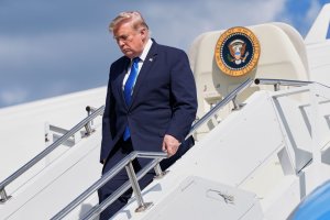 Trump İran'a Karşı Saldırıları Durdurmayı Planlıyor