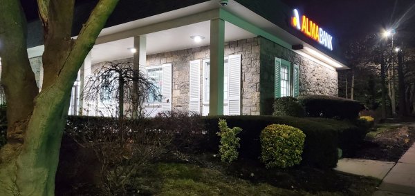 Alma Bank, American Community Bank'ı Satın Alıyor