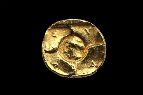 Nadir Syracusan Altın Para, Agrigento Yakınlarındaki Antik Nekropolde Keşfedildi