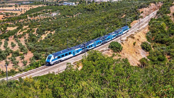 Yunanistan, Yeni Elektrikli ve Hibrit Trenlerle Demiryolu Modernizasyonunu Hızlandırıyor