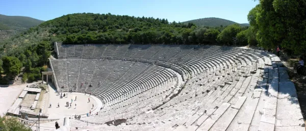 Epidavros Antik Tiyatrosu'nun Olağanüstü Akustiğinin Sırrı Çözüldü