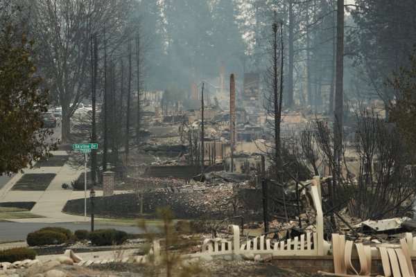 Washington Eyaletinde Çıkan Yangınlarda Yüzlerce Bina Yıkıldı, Spokane Bölgesinde 60 Bin Kişi Tahliye Edildi