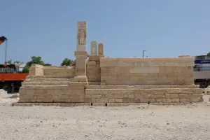 Antik Yunan Kenti Khersonesos'ta Altın Takılı Soylu Bir Kadına Ait Mezar Bulundu