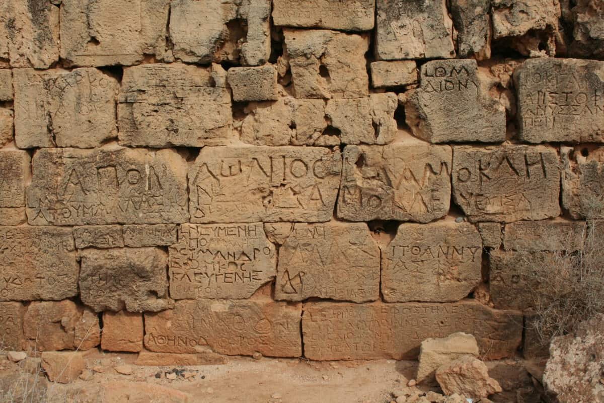 Arkeologlar 2.200 Yıllık Antik Yunan Taş İşçisi İşaretlerini Çözdü