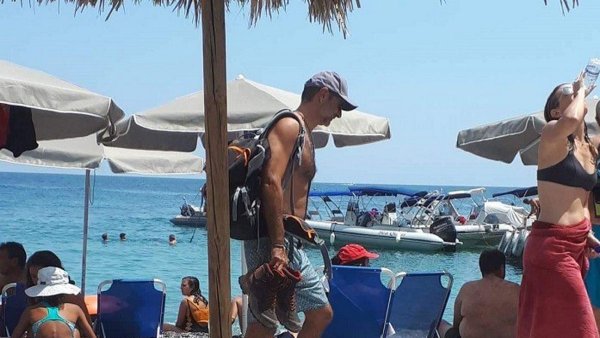Yunanistan Başbakanı Kyriakos Mitsotakis Bisiklet Kazasından Bir Gün Sonra Sabah Yüzme Etti