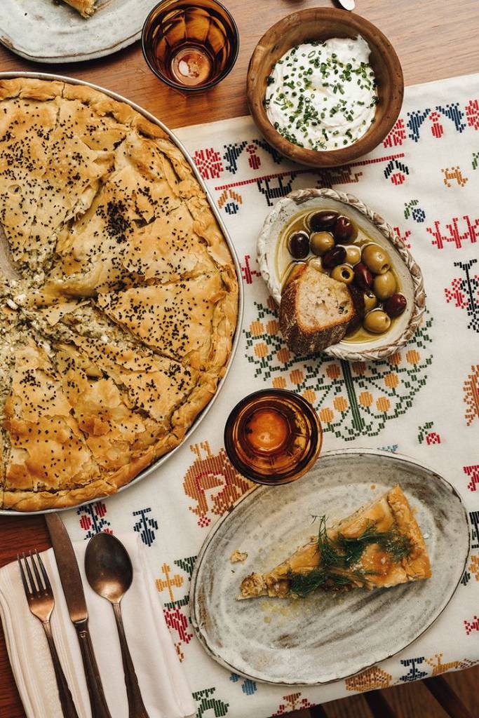 Bar Vlaha Pita and Spreads