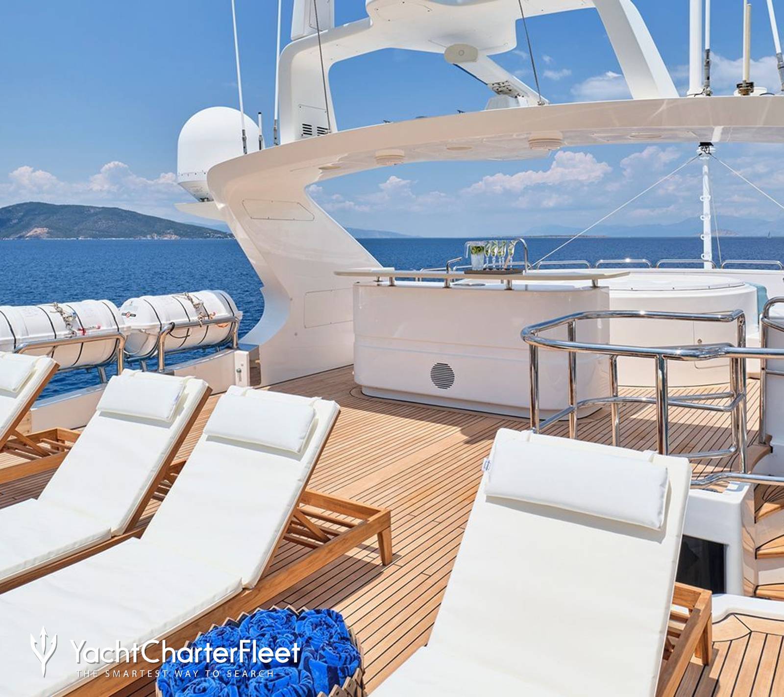 Charter yacht RIVA I sun loungers